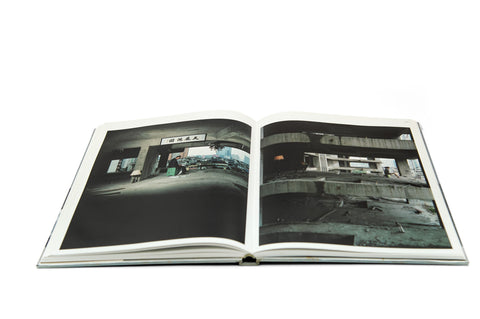 Hong Kong Photographers Two – Anothermountainman by John Batten