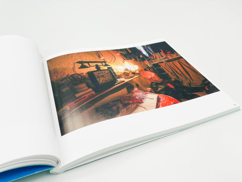 Humanity in COVID《疫情・逆情》